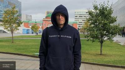 Мухин сравнил трансфер Навального в Германию с бегством Ходорковского из РФ