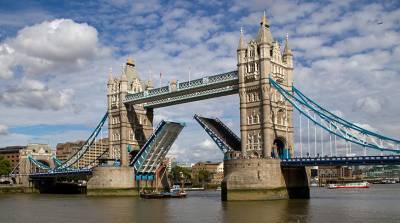 В Лондоне на полтора часа сломался Тауэрский мост