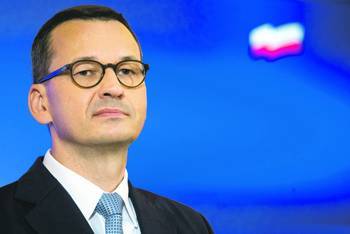 Польский кабинет министров зашатался раньше плановой реконструкции