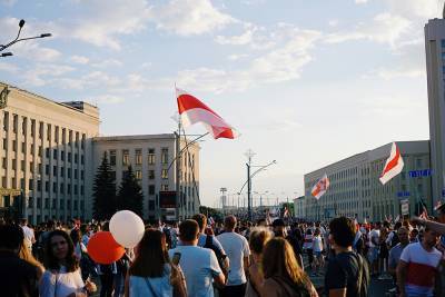Президент Белоруссии пообещал «разобраться» с протестующими