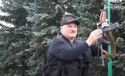 У Луашенко заявили о штурме резиденции президента в Минске