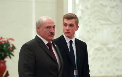 Сына Лукашенко нарядили в экипировку НАТО