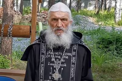 Схимонах Сергий направил к епархии «живой щит» из верующих