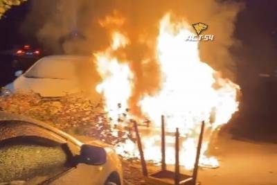 Ночной пожар в новосибирском ЖК «Европейский берег» заполонил соцсети