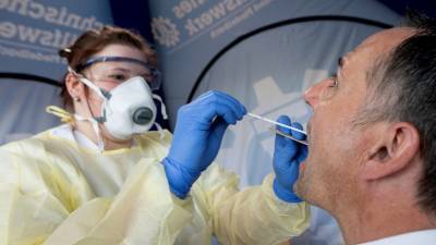 Число случаев заболевания коронавирусом в Германии превысило 233 тысячи