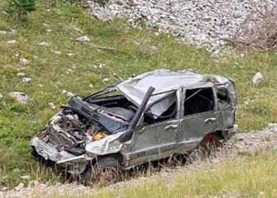 Автомобиль с пассажирами сорвался в ущелье в Крыму