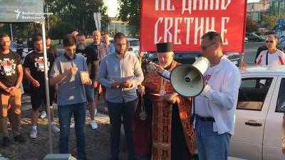 В Черногории верующие вышли на митинги в защиту церкви