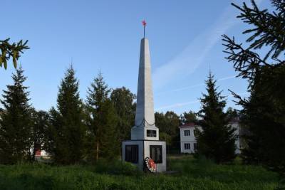В скопинском селе Рождествено отреставрировали обелиск фронтовикам