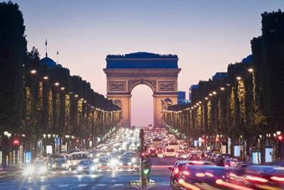 Власти Франции пообещали снизить налоги для промышленных компаний c 2021 года