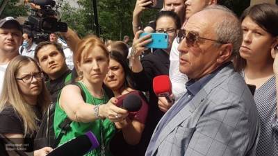 Добровинский не стал раскрывать "сенсационные" новости о деле Ефремова