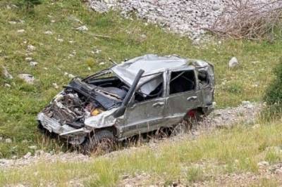 В Крыму автомобиль сорвался в ущелье