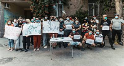 "Мы будем стоять до конца!": жильцы одного из домов в Ереване протестуют 10 дней