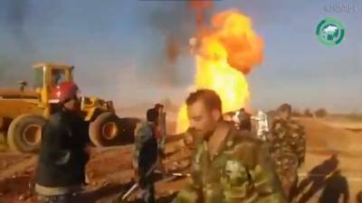 Сирийские пожарные ликвидировали возгорание на газопроводе под Дамаском