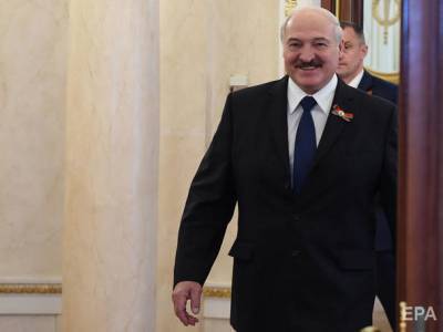 Лукашенко: В школах не должно быть учителей, которые не хотят следовать принципам "государственной идеологии"