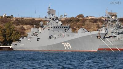 Черноморский флот начал противодесантные учения в Крыму