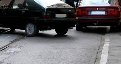 Трагедии на дороге: два человека погибли в результате ДТП в Латвии