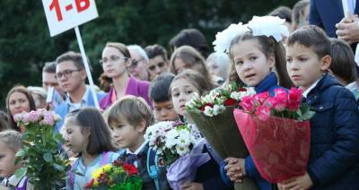 Линейки в школах Москвы сделают только для первоклассников