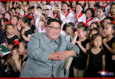 Ким Чен Ын в коме, поэтому его полномочия передают сестре – южнокорейские СМИ