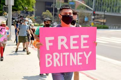 Суд отклонил просьбу Бритни Спирс освободить ее из-под опеки отца