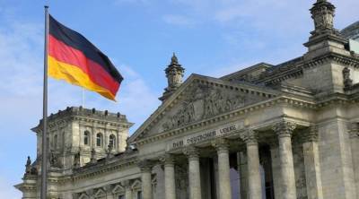 Коронакризис: Германия продолжит выплаты бизнесу до декабря