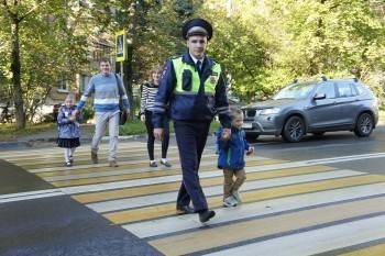 В Череповце сотрудники ГИБДД проследят, чтобы ученики переходили дорогу по всем правилам
