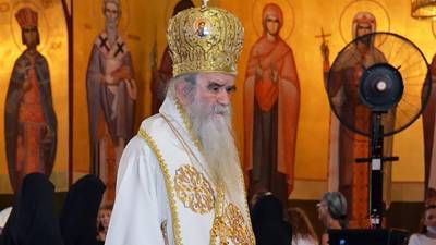 Довели: в Черногории митрополит Амфилохий призвал верующих голосовать против партии президента
