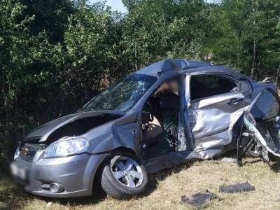 При столкновении Toyota и Chevrolet под Киевом погиб пенсионер и пострадал ребенок