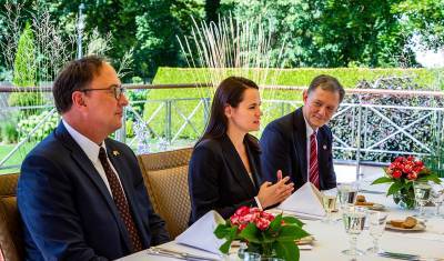 Светлана Тихановская встретилась в Литве с замгоссекретаря США Стивеном Биганом