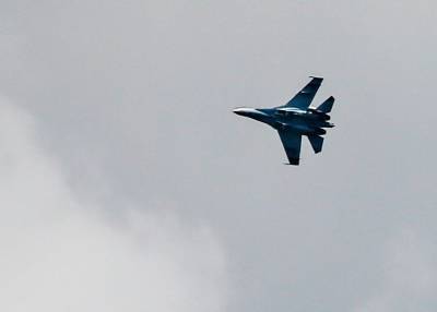 Истребитель Су-27 перехватил над Балтийским морем самолеты США, Швеции и ФРГ