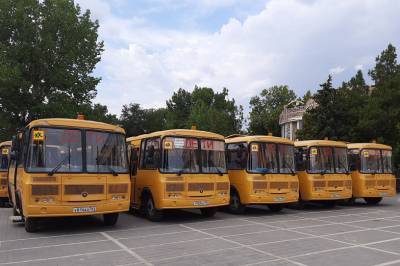 В Ростовской области для сельских школ закупили 12 новых автобусов