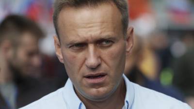 Врачи клиники в Германии назвали интоксикацию причиной комы Навального