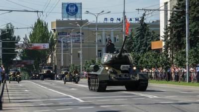 Вассерман: военный парад победы пройдет не в Киеве, а в Донецке
