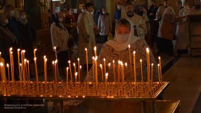 Священник Православной церкви Украины намеренно въехал в толпу людей