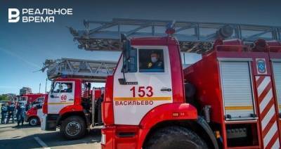 В Казани на стоянке ТЦ «Мега» загорелся автомобиль