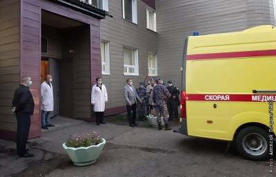 В омской больнице заявили, что в организме Навального не было ингибитора холинестеразы
