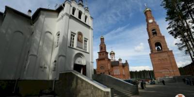 В Екатеринбургской епархии объяснили, почему дети в монастыре Сергия останутся без образования