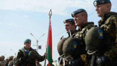 Белоруссия начала третий этап проверки боеготовности войск