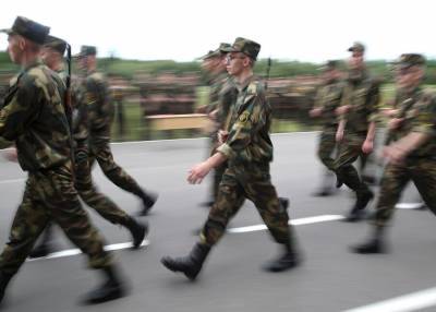 Минобороны Белоруссии сообщило о приведении в высшую готовность частей армии