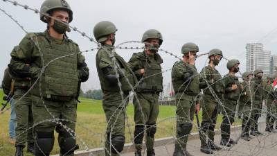 Милиция сообщила о задержаниях у Дома правительства Белоруссии