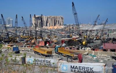 В порту Бейрута нашли еще почти 80 контейнеров с химикатами