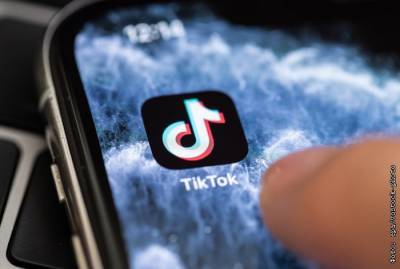 TikTok официально подала иск против указа Трампа