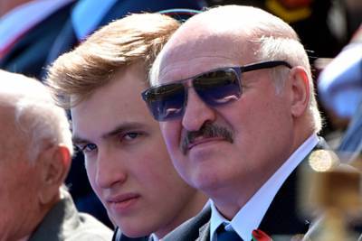 Пользователи сети решили спасти сына Лукашенко от отца