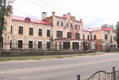 Фасад больницы мастеровых и рабочих в Иванове приобрел первоначальный вид