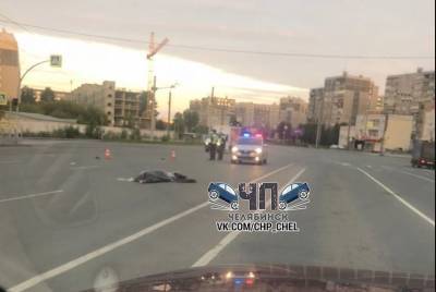 В Челябинске сбили пешехода в момент выключения уличного освещения