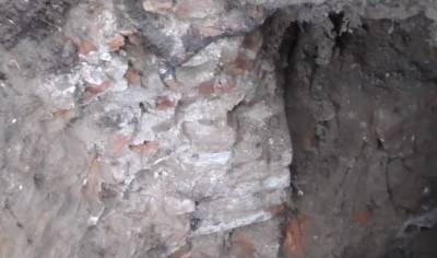 В центре Рязани обнаружили старинный подвал и, возможно, предметы из белого металла