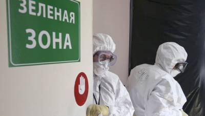 Коронавирус выявили у 4 696 человек в России за сутки