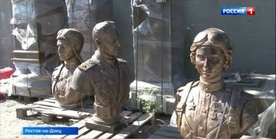 Привезли из Ростова: жителям ЛНР подарили бюсты героев Великой Отечественной войны