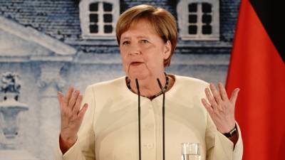 В Германии признали, что Меркель уступает Путину как политик