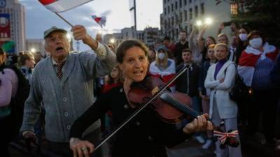 Евросоюз: протесты в Белоруссии не отражают выбор между Россией и Европой