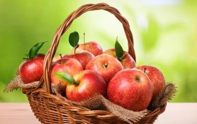 Раздавшую бесплатно яблоки британку оштрафовали